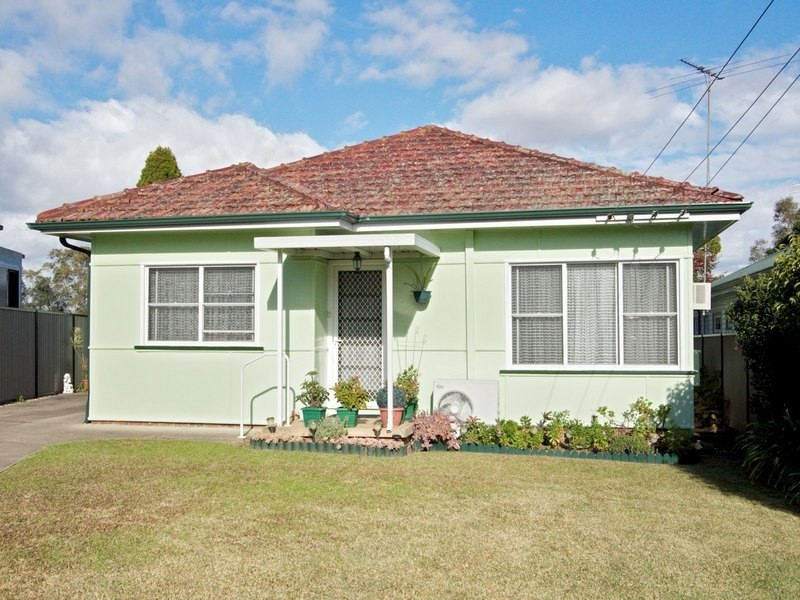 18 Waratah Street, Old Guildford NSW 2161