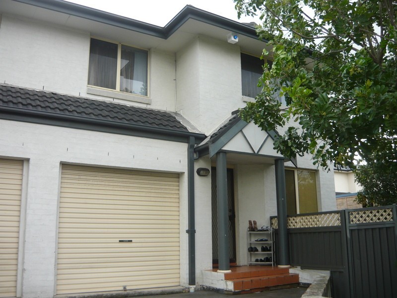 2/45 Emert Street, Wentworthville NSW 2145