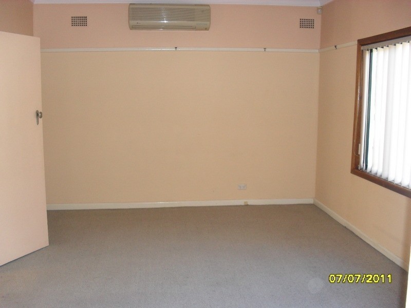 28 Budgeree Road, Toongabbie NSW 2146