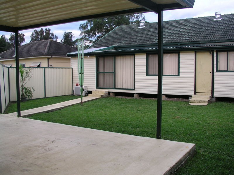 28 Budgeree Road, Toongabbie NSW 2146