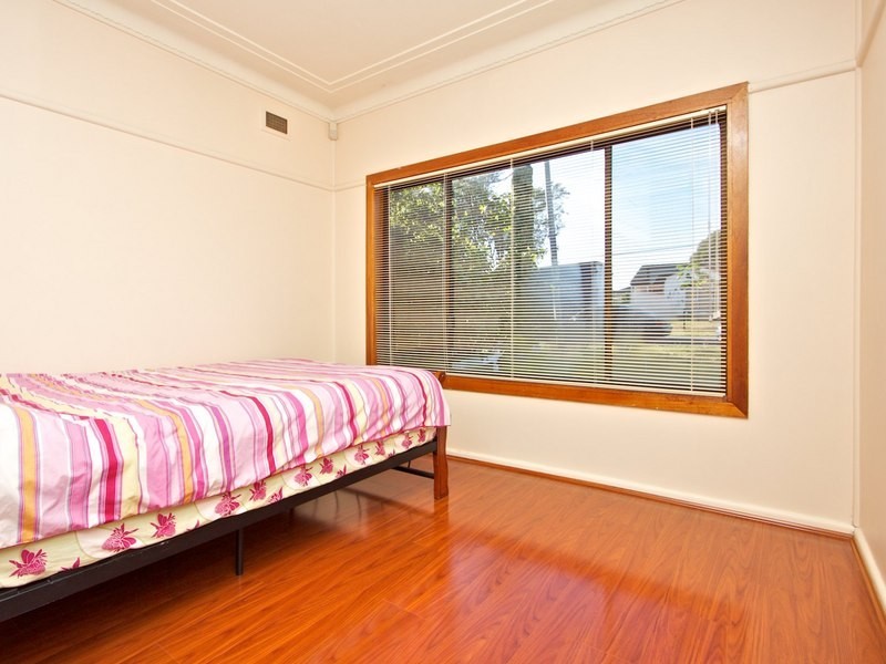 80 Ballandella Road, Toongabbie NSW 2146