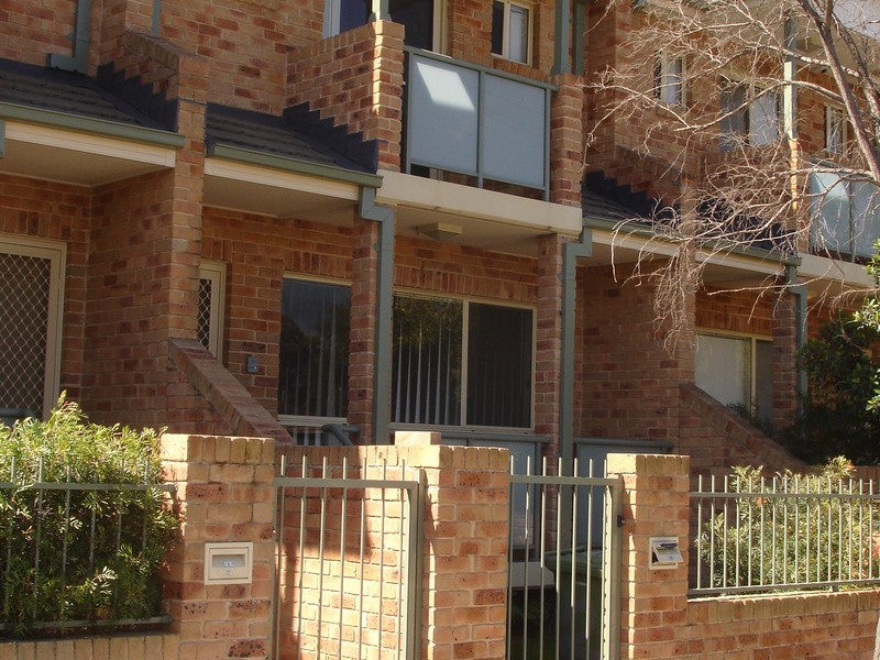 8/1-9 Eleanor Street, Rosehill NSW 2142