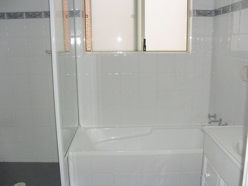 20/211-215 Dunmore Street, Wentworthville NSW 2145