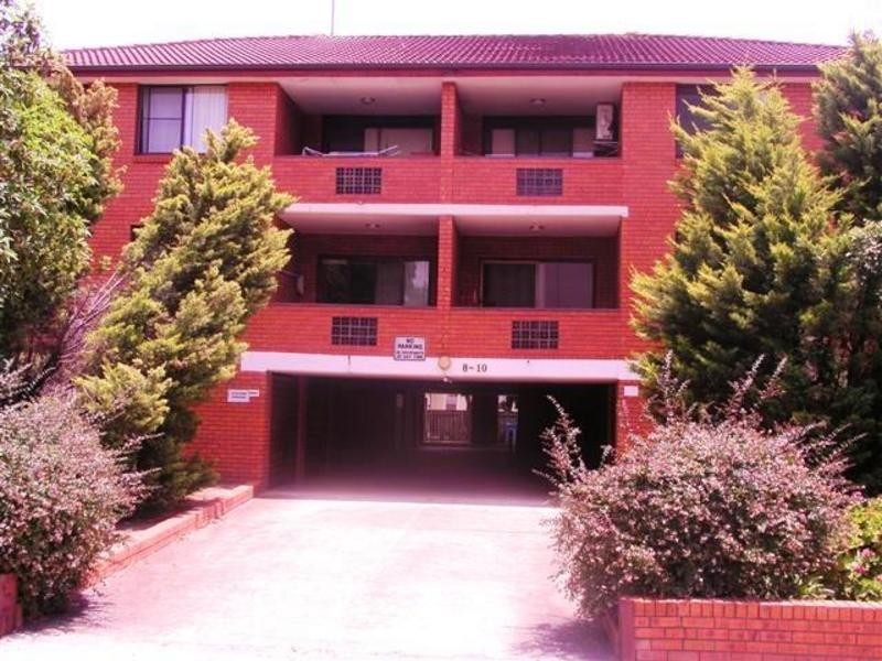 3/8 Treves Street, Merrylands NSW 2160