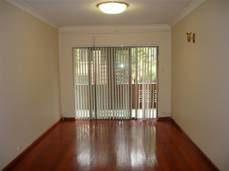 3/8 Treves Street, Merrylands NSW 2160