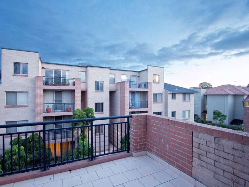 16/2A Conie Avenue, Baulkham Hills NSW 2153