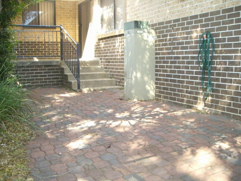 6/12 Caloola Road, Wentworthville NSW 2145