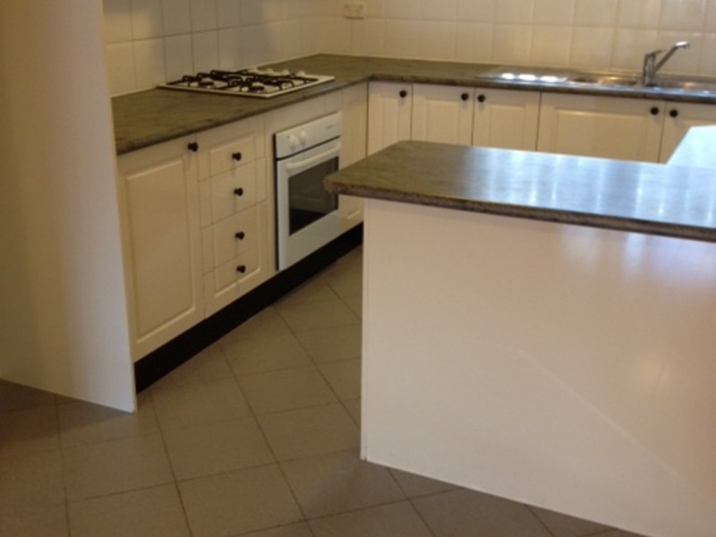 10/211-215 Dunmore St, Wentworthville NSW 2145