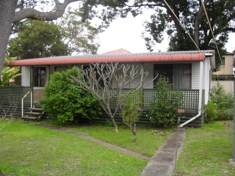 8a Springdale Road, Wentworthville NSW 2145