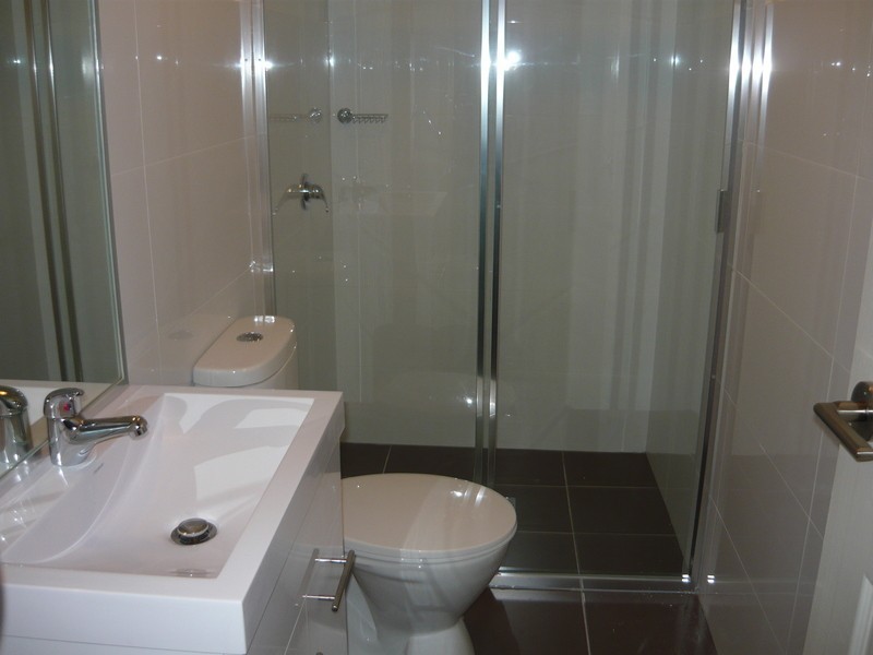 136 Bridge Rd, Westmead NSW 2145