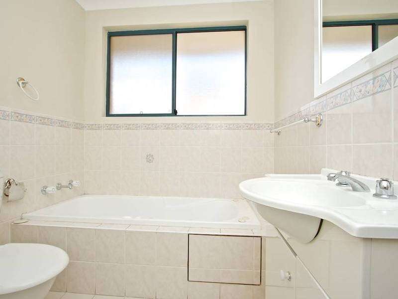 13/70 Lane St, Wentworthville NSW 2145