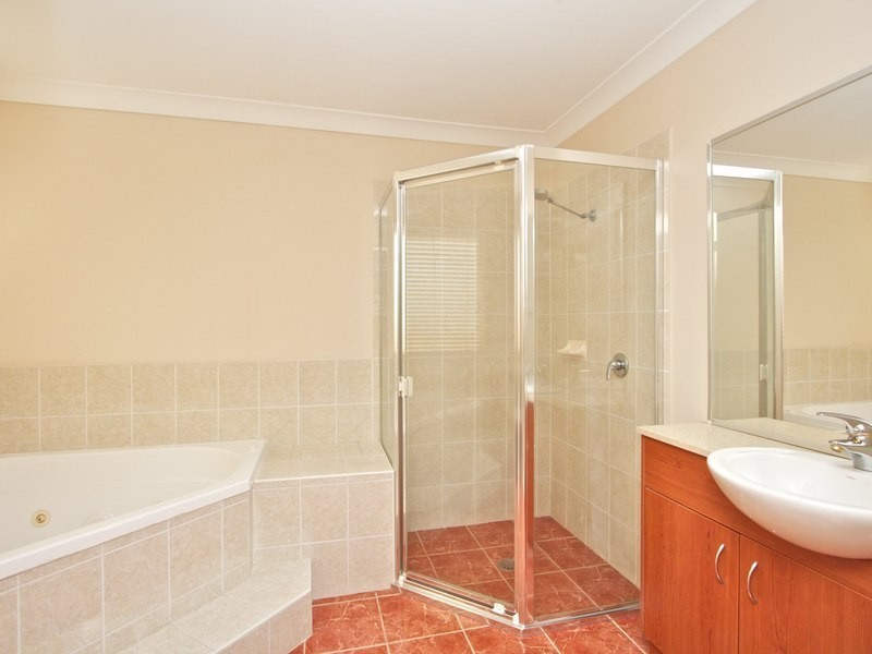 16 Old Church Lane, Prospect NSW 2148