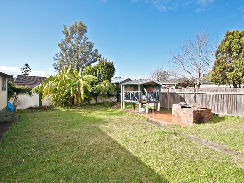 61 Damien Avenue, Greystanes NSW 2145