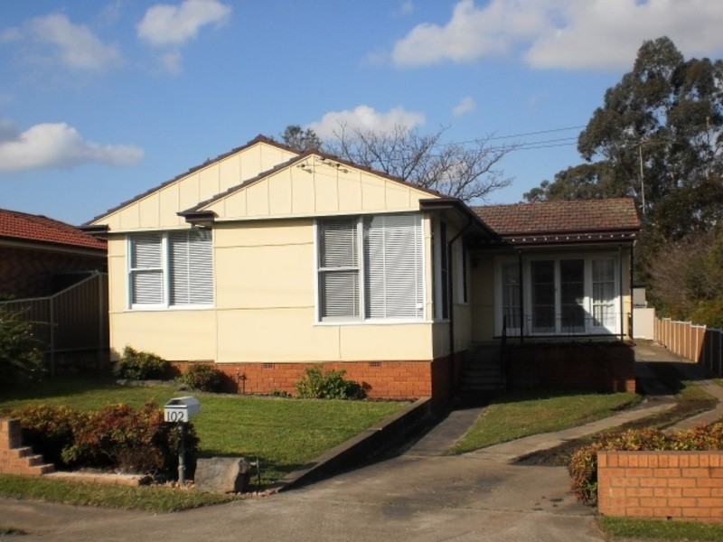 102 Jersey Road, South Wentworthville NSW 2145