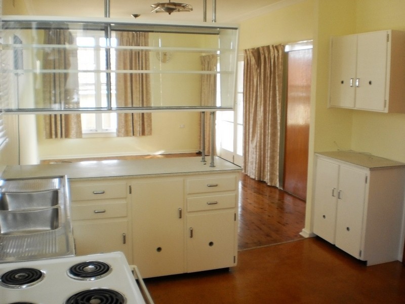102 Jersey Road, South Wentworthville NSW 2145