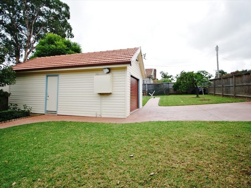 15 Burra Street, Pendle Hill NSW 2145