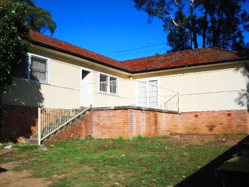 39 Lucretia Road, Toongabbie NSW 2146