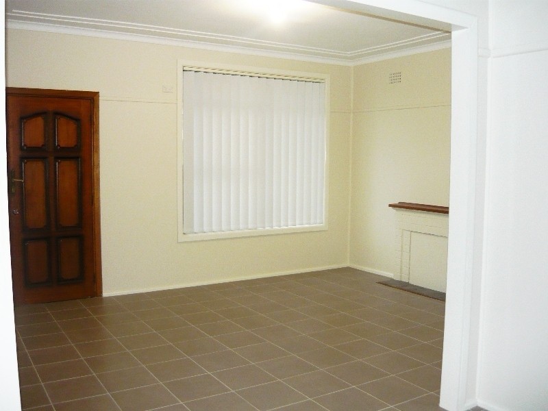 27 Jewelsford Road, Wentworthville NSW 2145