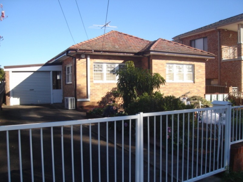 14 Houison Street, Westmead NSW 2145