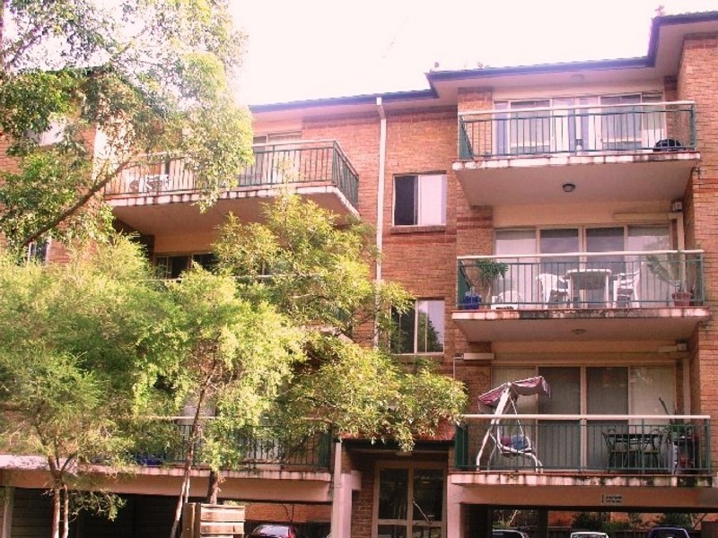 8/49 Good Street, Westmead NSW 2145