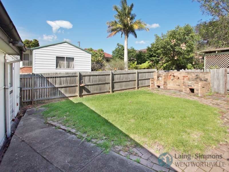 38 Oatlands Street, Wentworthville NSW 2145