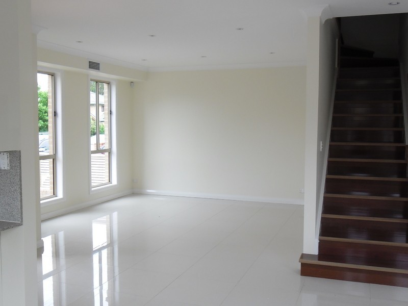 6B Fulton Avenue, Wentworthville NSW 2145