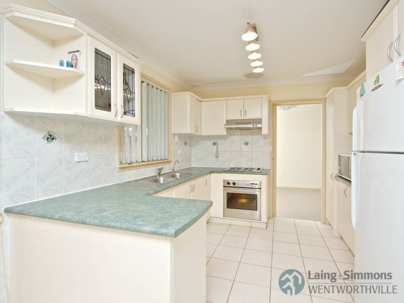 5 Lark Place, Greystanes NSW 2145