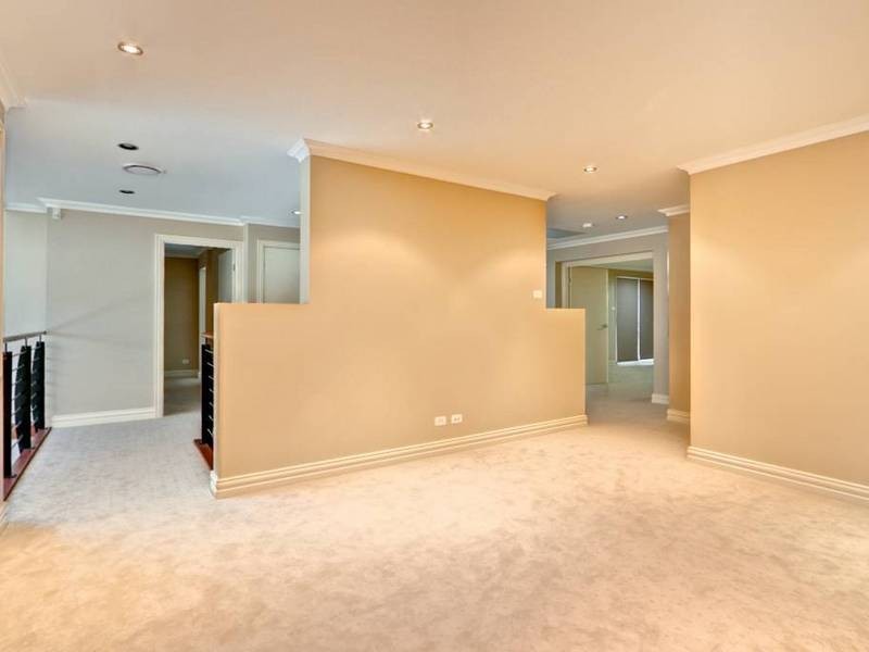 19 Lachlan Circuit, Kellyville Ridge NSW 2155