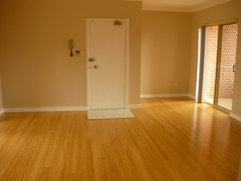 6/211 Dunmore Street, Wentworthville NSW 2145