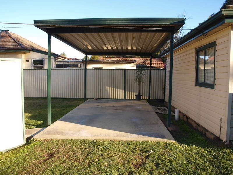 28  Budgeree Road, Toongabbie NSW 2146
