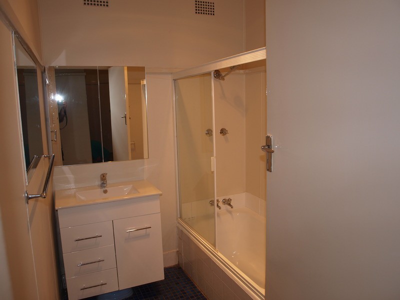 28  Budgeree Road, Toongabbie NSW 2146