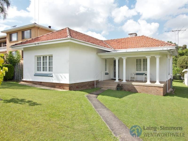 6 Fullagar Rd, Wentworthville NSW 2145
