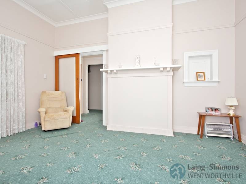 6 Fullagar Rd, Wentworthville NSW 2145