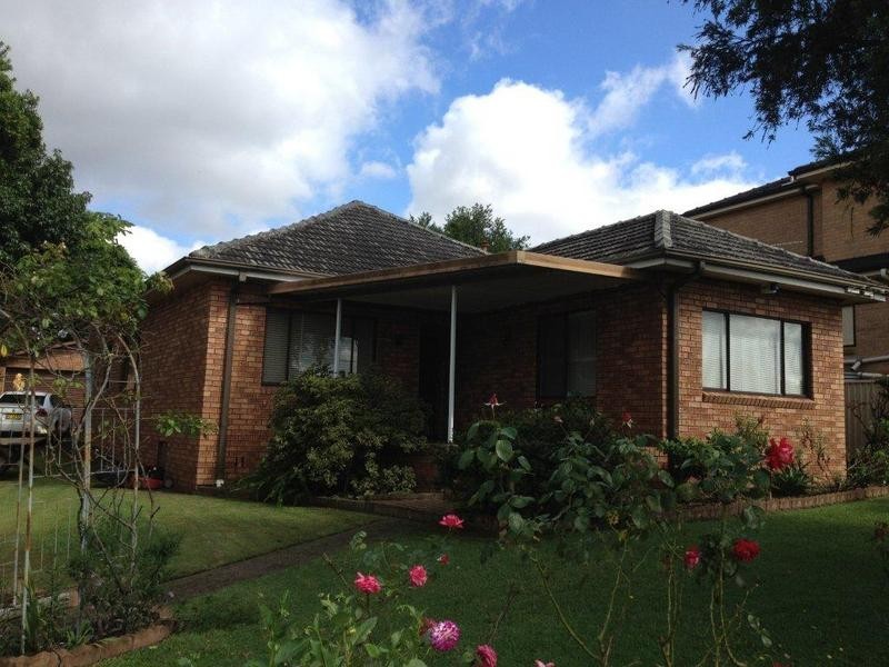 4 Peggy Street, Mays Hill NSW 2145
