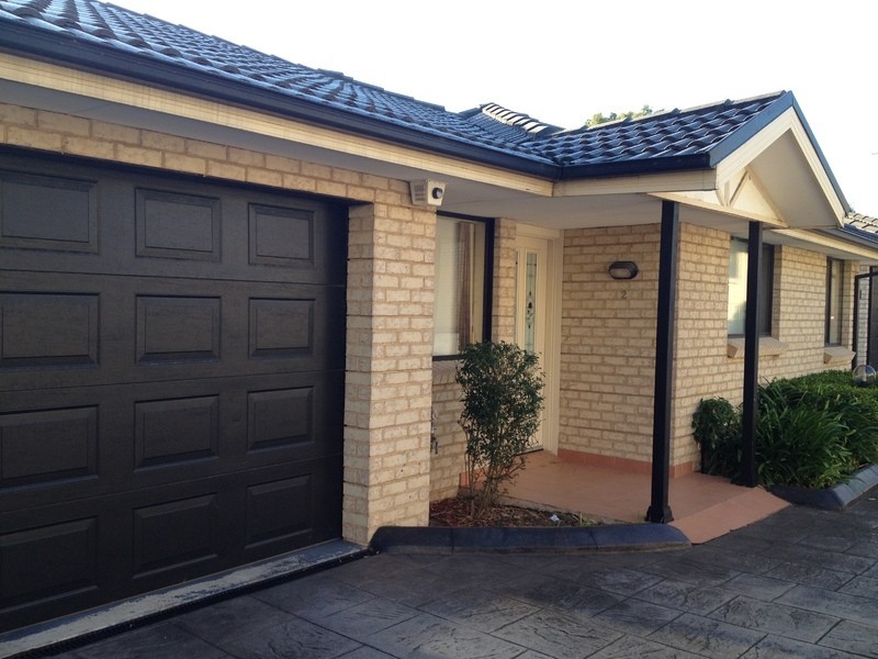 2/25-27 Fullagar Road, Wentworthville NSW 2145