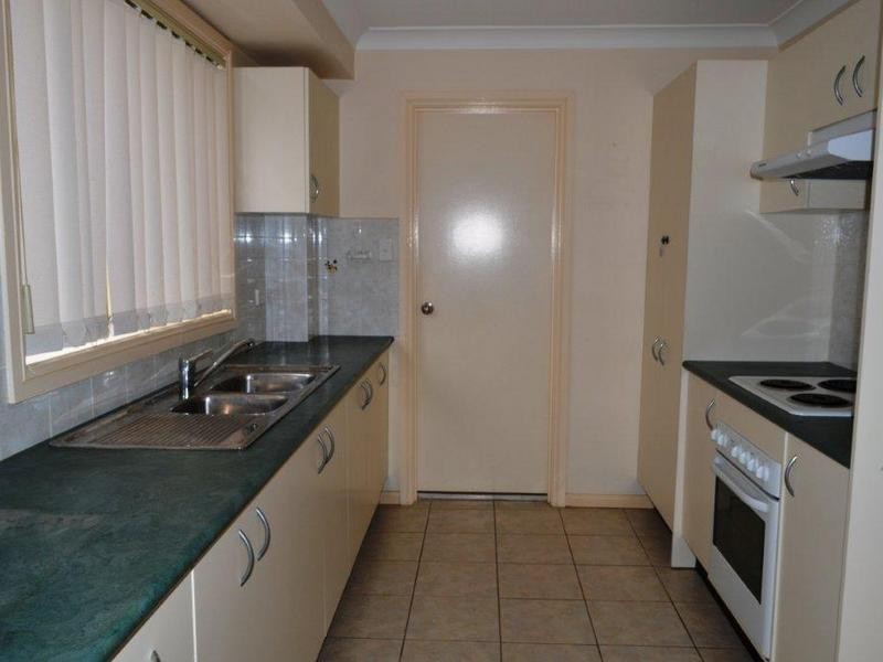 2/31 Tungarra Road, Girraween NSW 2145