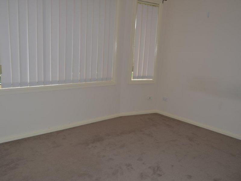 2/31 Tungarra Road, Girraween NSW 2145