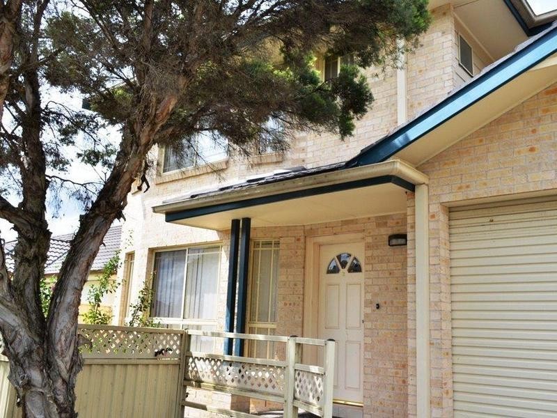 2/31 Tungarra Road, Girraween NSW 2145