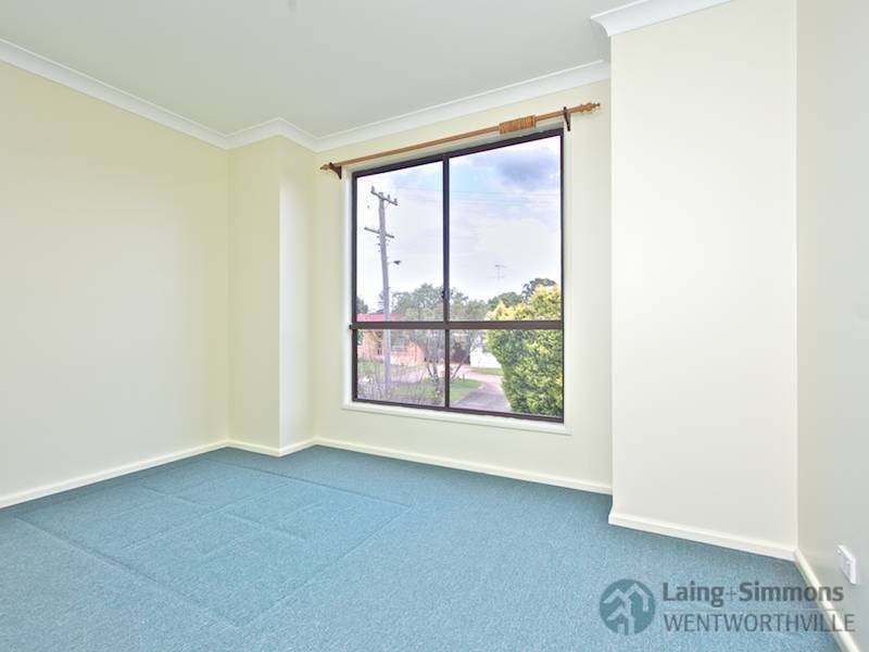 9 Merryl Avenue, Old Toongabbie NSW 2146