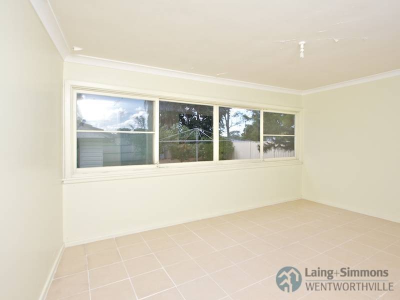9 Merryl Avenue, Old Toongabbie NSW 2146