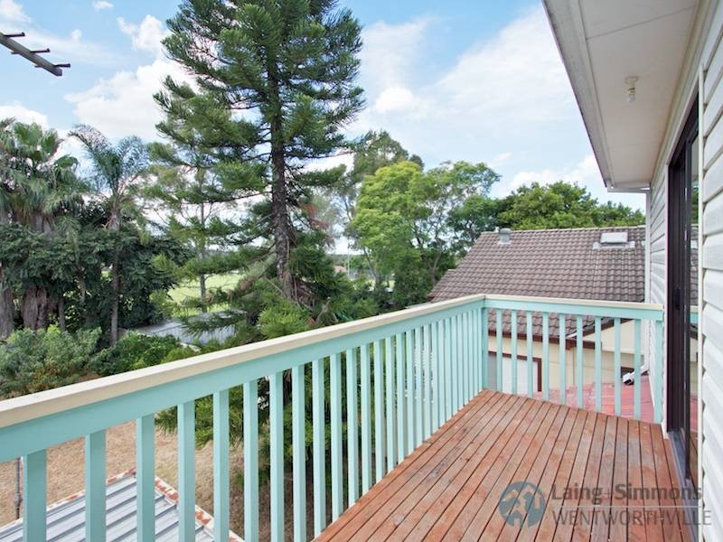 9 Merryl Avenue, Old Toongabbie NSW 2146