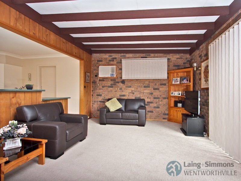 16 Hastings Cres, Greystanes NSW 2145