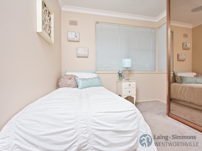 16 Hastings Cres, Greystanes NSW 2145