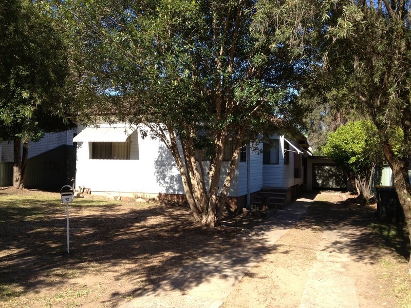 42 Fullagar Road, Wentworthville NSW 2145