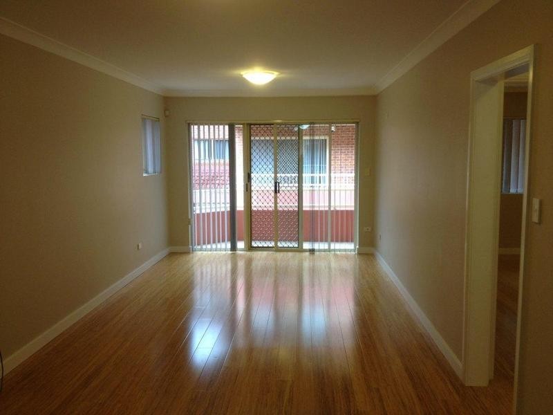 8/211 Dunmore Street, Wentworthville NSW 2145