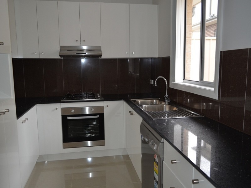 4 Targo Road, Girraween NSW 2145