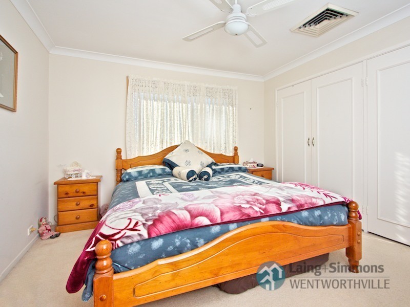 42 Collett Crescent, Kings Langley NSW 2147