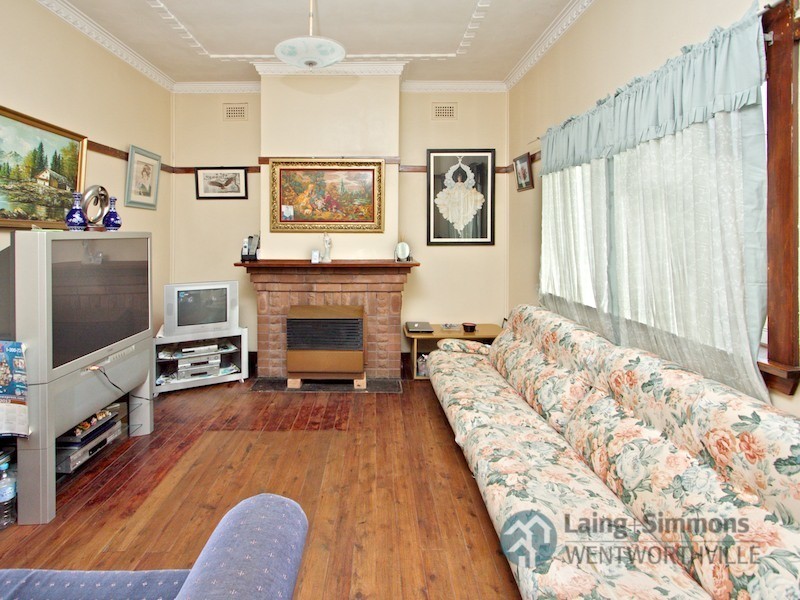 182 Dunmore St, Wentworthville NSW 2145