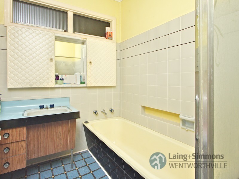 14 Robilliard Street, Mays Hill NSW 2145