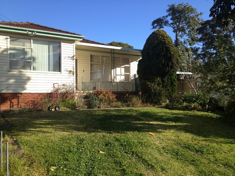 1 Leonard Ave, Greystanes NSW 2145